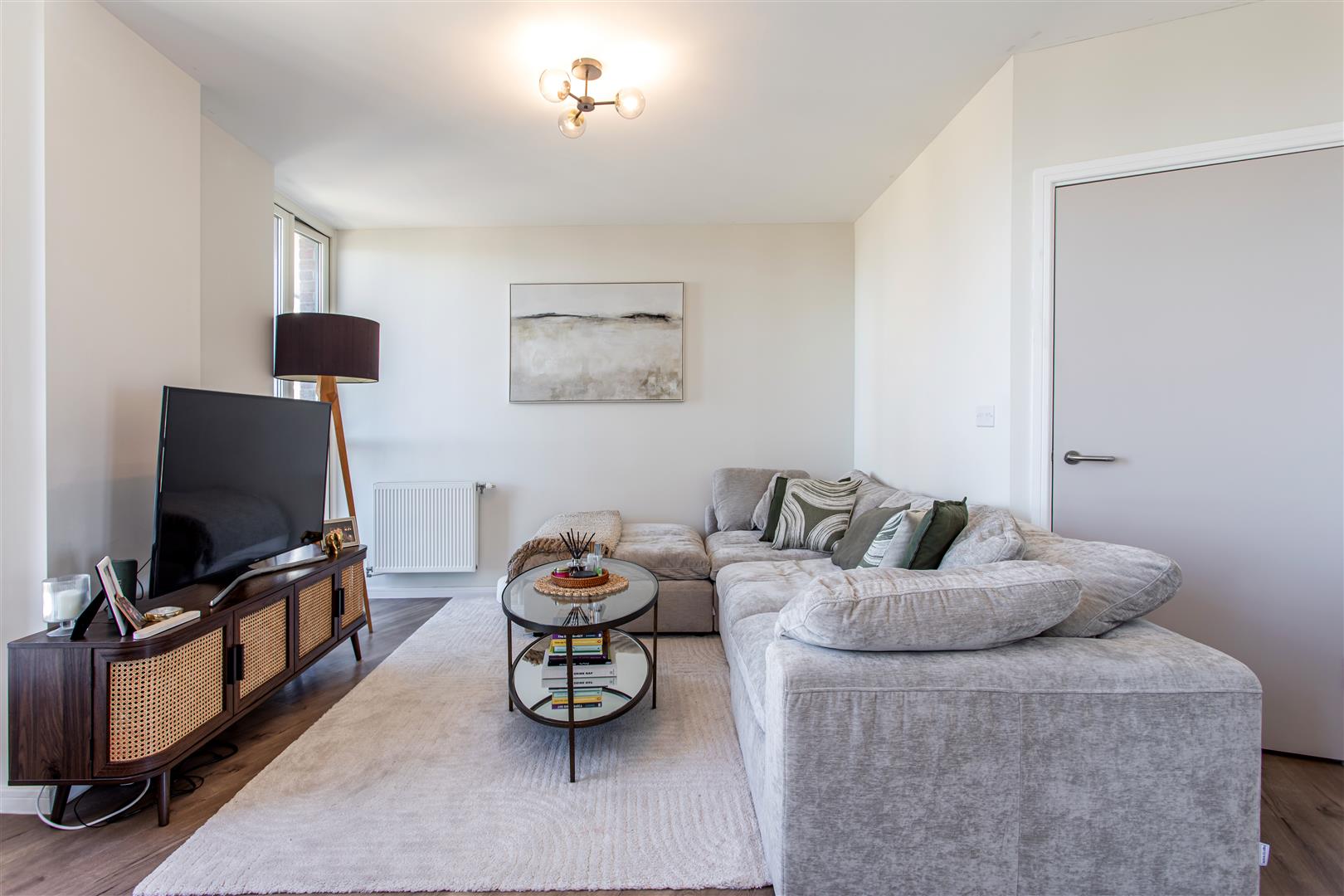2 bed property in Geoff Cade Way, Mile End
